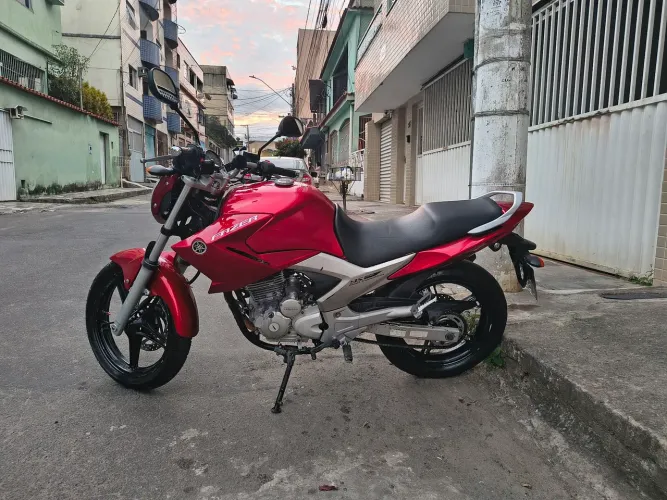 2° dono há 10 anos, km original, top d+