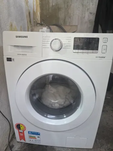 Máquina lava e seca
