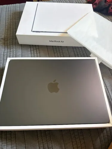 MacBook Air m5 13p