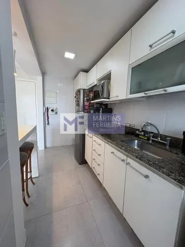 Apartamento todo reformado com 2 Qrts - Recreio