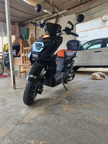 JET 1000W - POUCO USADA