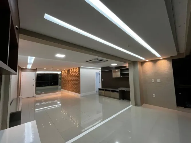 Apartamento a venda no Condomínio Renaissance - Alameda Das Árvores