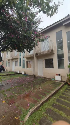 Casa em Cotia - próximo ao centro