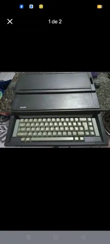 MÁQUINA DE ESCREVE ELÉTRICA OLIVETTI PRAXIS 201-II
