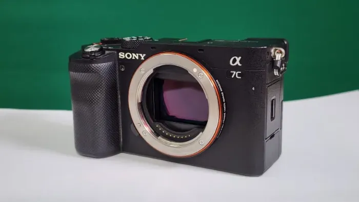 Câmera Sony A7c Full Frame R$8.400,00