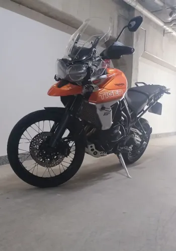TRIUMPH - TIGER 800 XCA