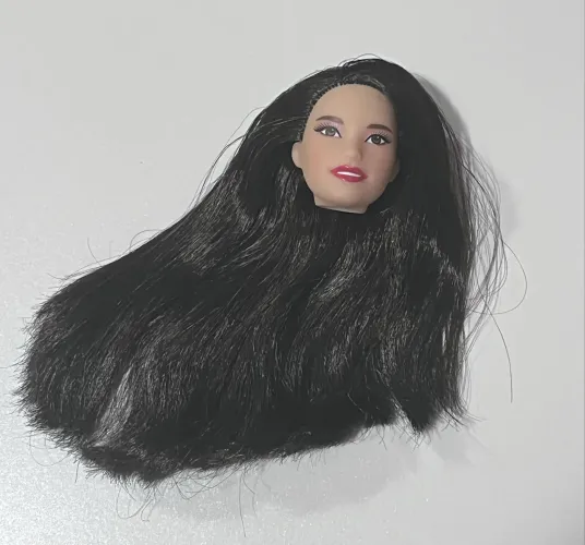 Barbie apenas cabeça Ano Novo Lunar 2023