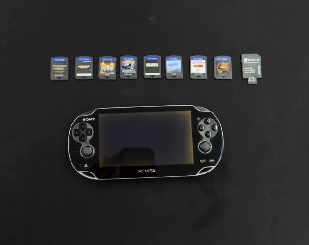 Ps vita desbloqueado + 6 jogos
