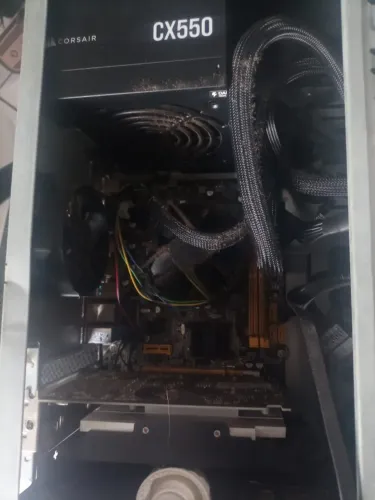 Computador + RX-560