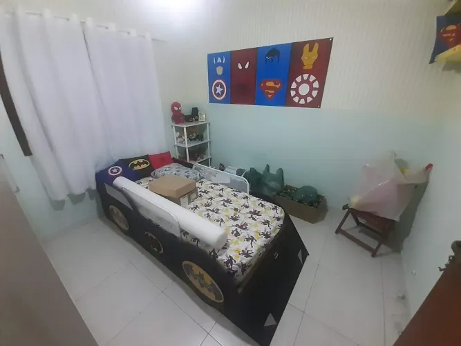 Peça única feita sobre medida.