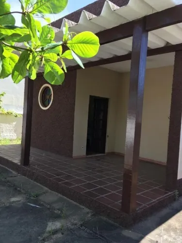 Casa com 3 dormitórios à venda, 250 m² por R$ 350.000,00 - Grussaí - São João da Barra/RJ