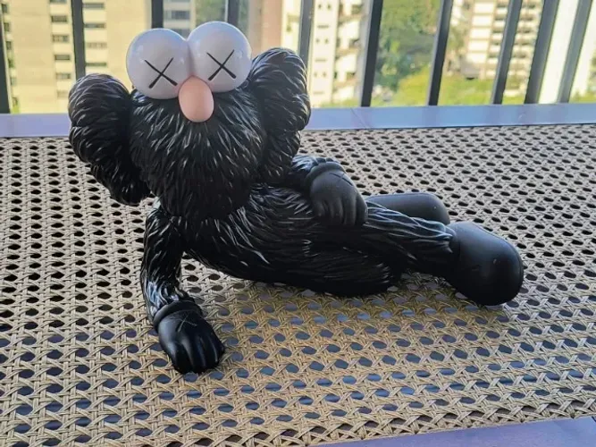 Boneco de vinil colecionável