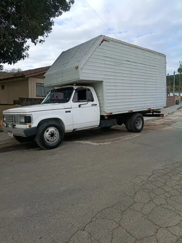 Vendo ou troco Chevrolet D40