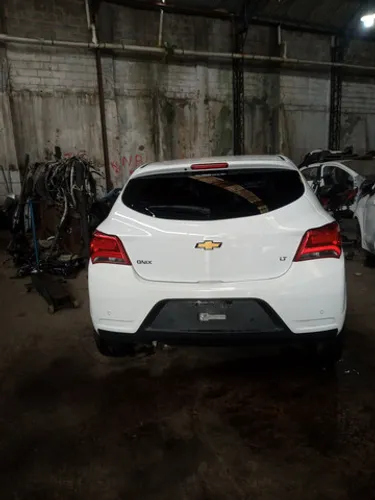 Sucata de onix 2019 1.0 baixado no detran
