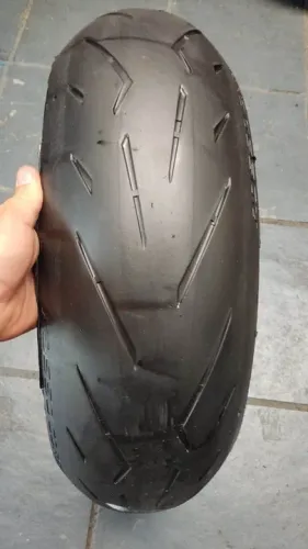 Pneu usado Pirelli Diablo Rosso2 180/55-17