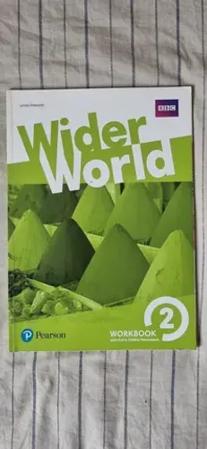 Livro de inglês wider world workbook, autora lynda edwards, isbn *8721