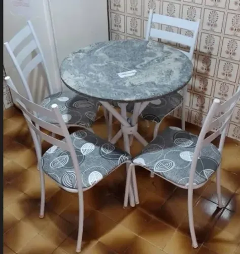 Mesa 4 Cadeiras Persson