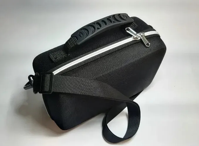 Case rigido com alça