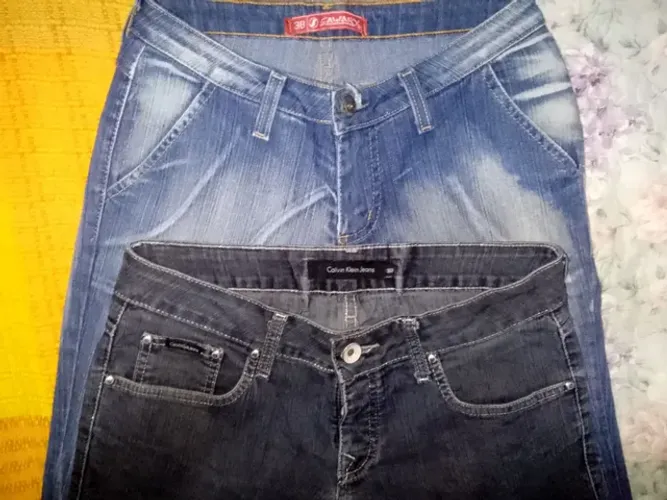 4 CALÇAS FEMININAS N°38. (MIX DESIGN - CALVIN KLEIN - D'GRIFFE - SAWARY JEANS).<br>