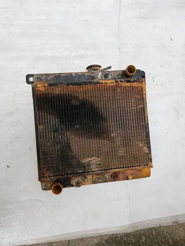 Fiat 147 panorama radiador metal epoca