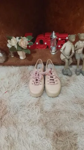 Lindo tênis melissa M°34