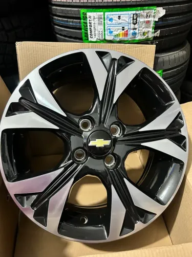 Rodas de liga leve modelo Chevrolet aro 15