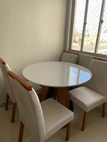 CONJUNTO DE MESA CELESTE REDONDA 4 CADEIRAS **NOVA NA CAIXA**