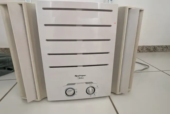 AR CONDICIONADO DE JANELA 9000 BTU 110V