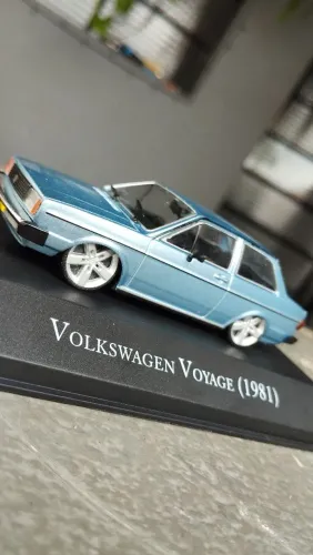 Voyage 1/43 customizado
