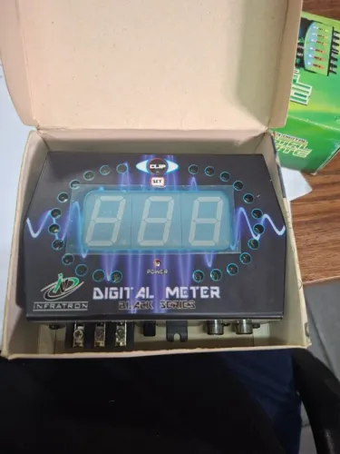voltimetro digital automotivo infratron - novo