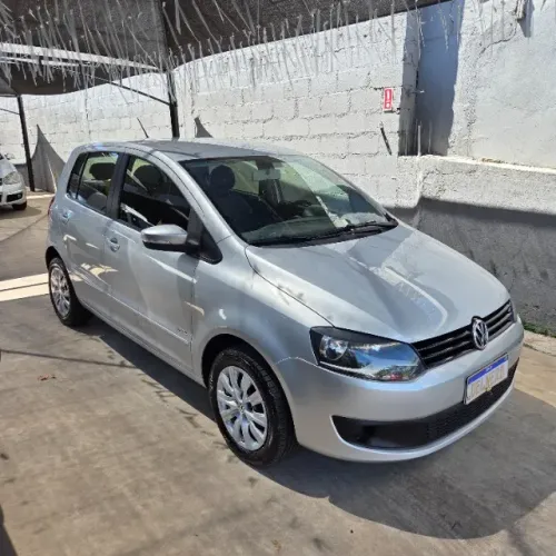 FOX TREND 1.6 FLEX 2013 COMPLETO 5 PORTAS BAIXISSIMO KM