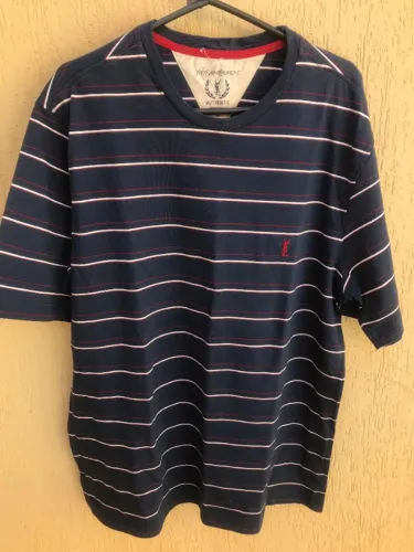 Camiseta Marinho de Listinha