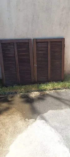 Janela de madeira veneziana ótima qualidade
