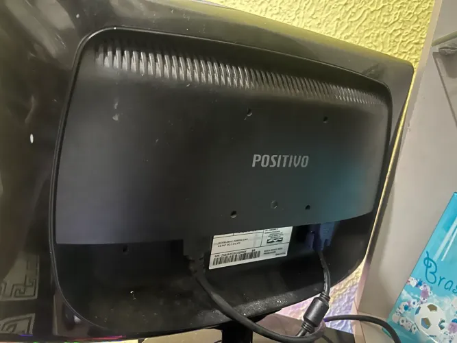 Vendo monitor 18 polegadas 75hz