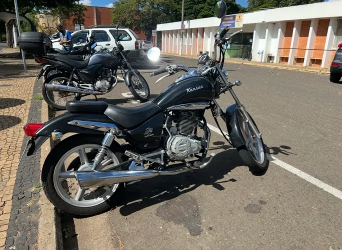 Dafra Kansas Perfeito Estado Econômica 