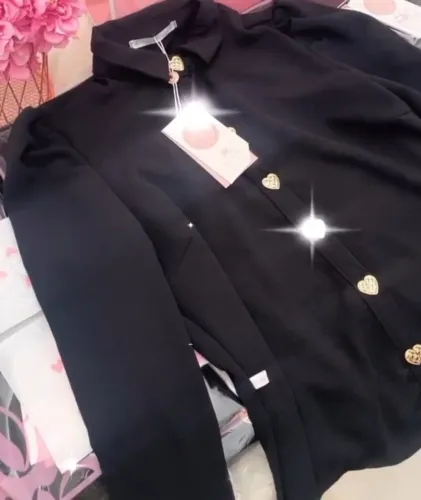 Oferta Especial Blusa Social Feminina Manga Longa Preta com Detalhes em Dourado