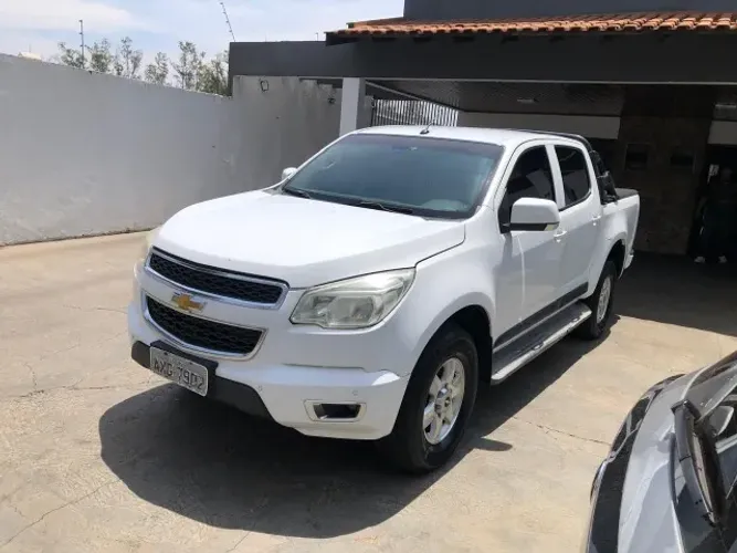 Chevrolet S10 Pick-up LT 2.8 TDI 4X4 CD Diesel 2013