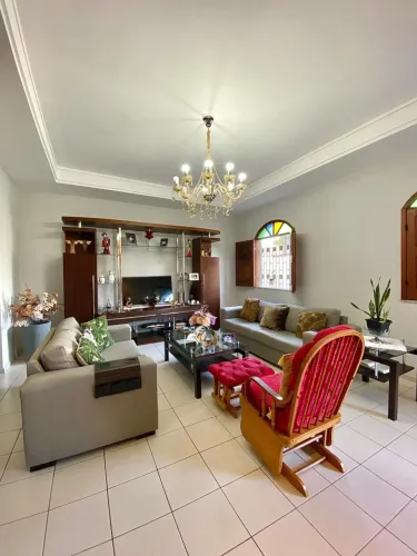 Vendo excelente casa bairro Vermelha