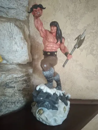 Estatua Conan O Bárbaro - Colecionável. Aceito oferta
