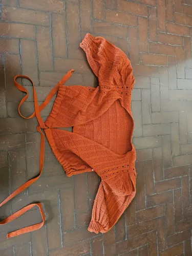 Blusinha laranja shein