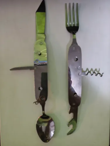 Conjunto de talheres multifuncional para camping