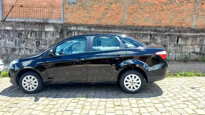 Fiat Grand Siena 1.4 EVO Flex 8V 4P 2021