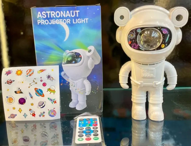 Astronauta Projetor TOP c/ Controle Remoto ! 