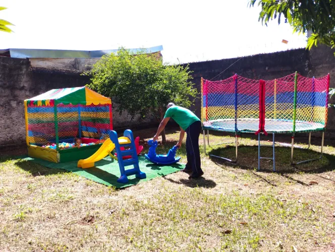 Alugo pula pula 3,5 metros para festa e outros eventos 