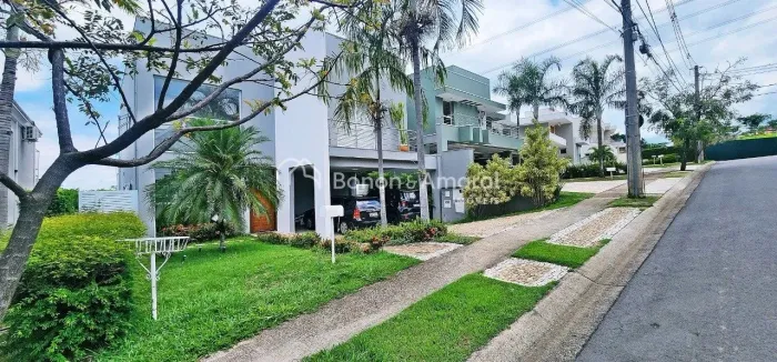 Casa de condominio a venda no Parque das Quaresmeiras em Campinas!!