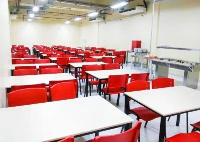 Mesas de refeitório/restaurante sob medida 