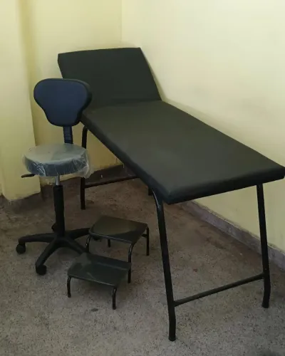 Mesa de atendimento médica para estética