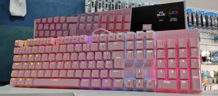 Teclado mecânico rosa 