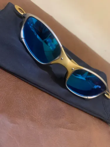 Juliet 24k XX Twenty com lentes azul-gelo (ice blue) espelhadas