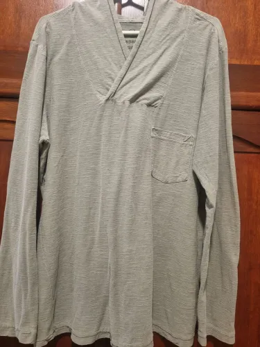 Camiseta da Reserva com Capuz